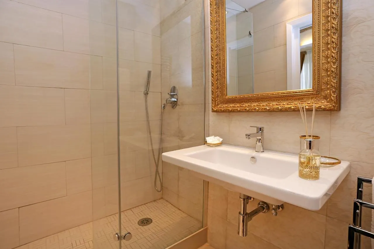 Madonna De' Monti Suites Řím